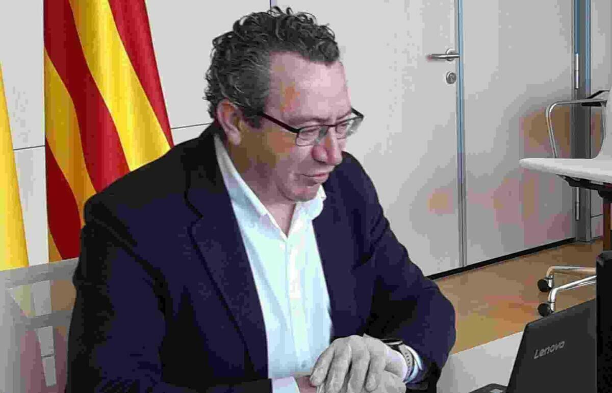 Innovación y Turisme y el Ayuntamiento de Benidorm impulsan un grupo de trabajo para la recuperación turística tras el confinamiento.