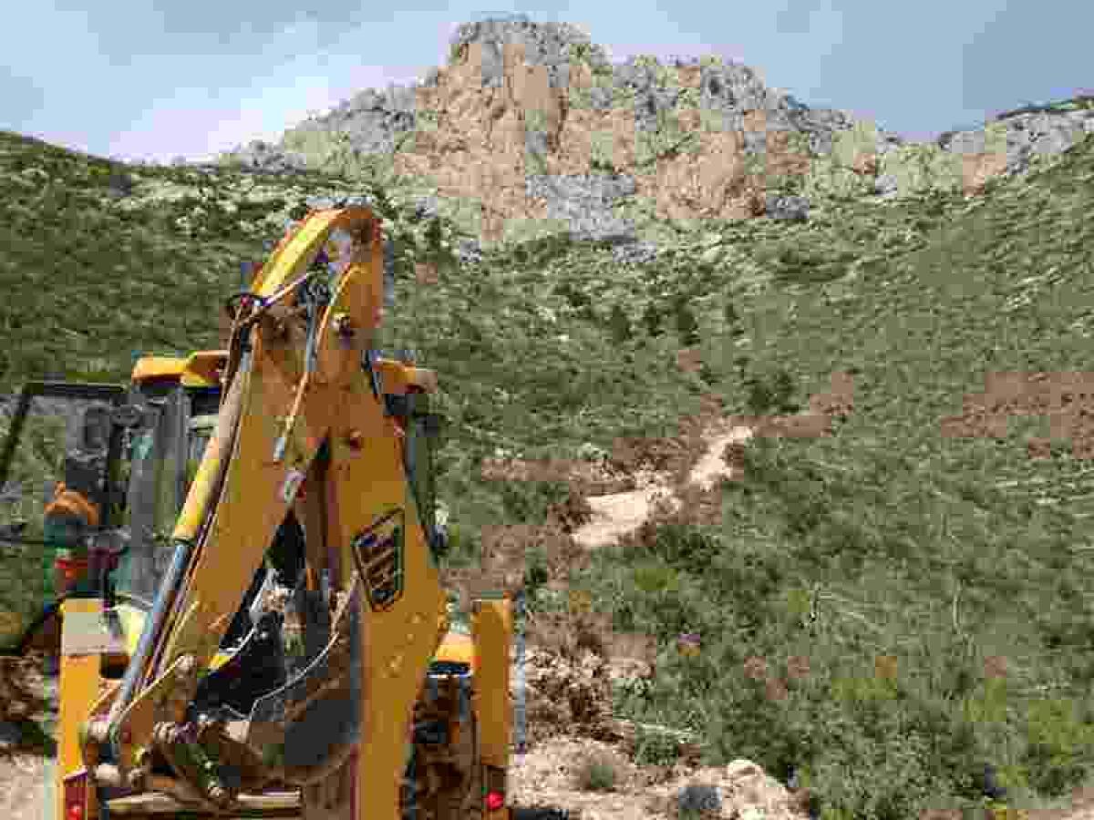 Finestrat acondiciona el camino hacia Coll de Pouet para prevenir incendios forestales