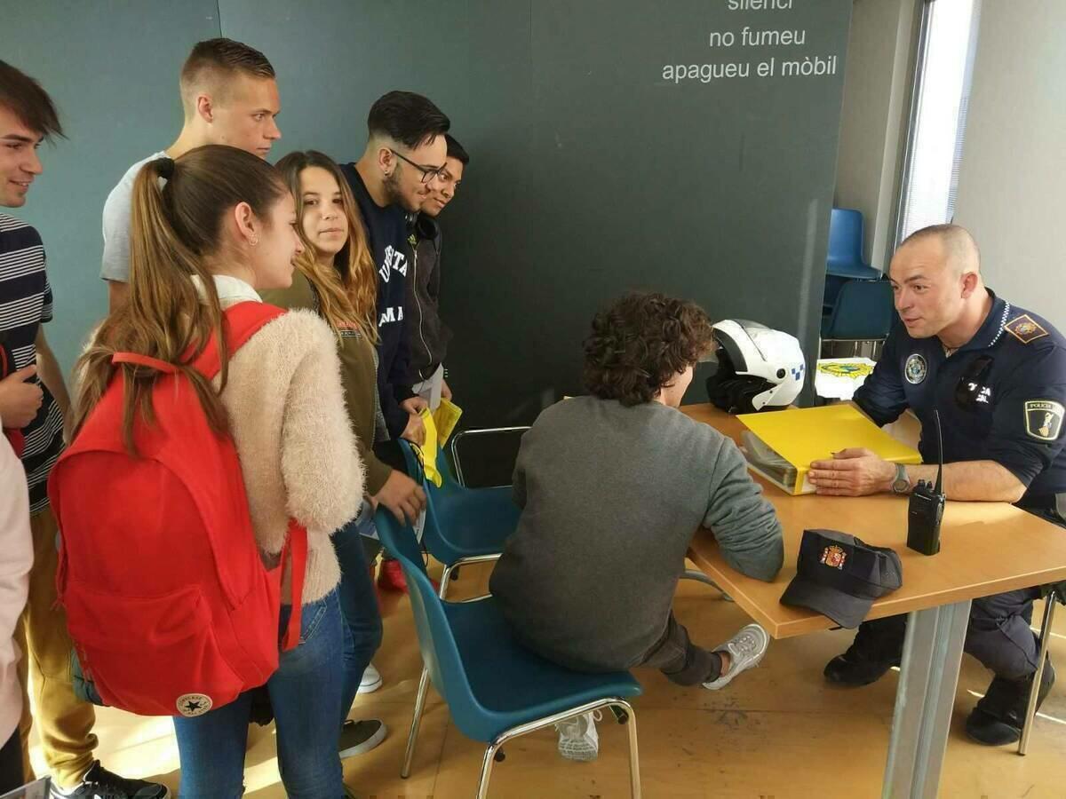 La Vila &middot; M&aacute;s de 500 alumnos asistir&aacute;n a las XIX edici&oacute;n del programa de orientaci&oacute;n educativa &lsquo;Orienta&rsquo;t&rsquo; 