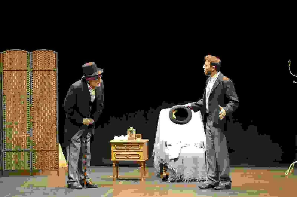 La Nuc&iacute;a &middot; &ldquo;Cuento de Navidad&rdquo; emociona a peque&ntilde;os y mayores