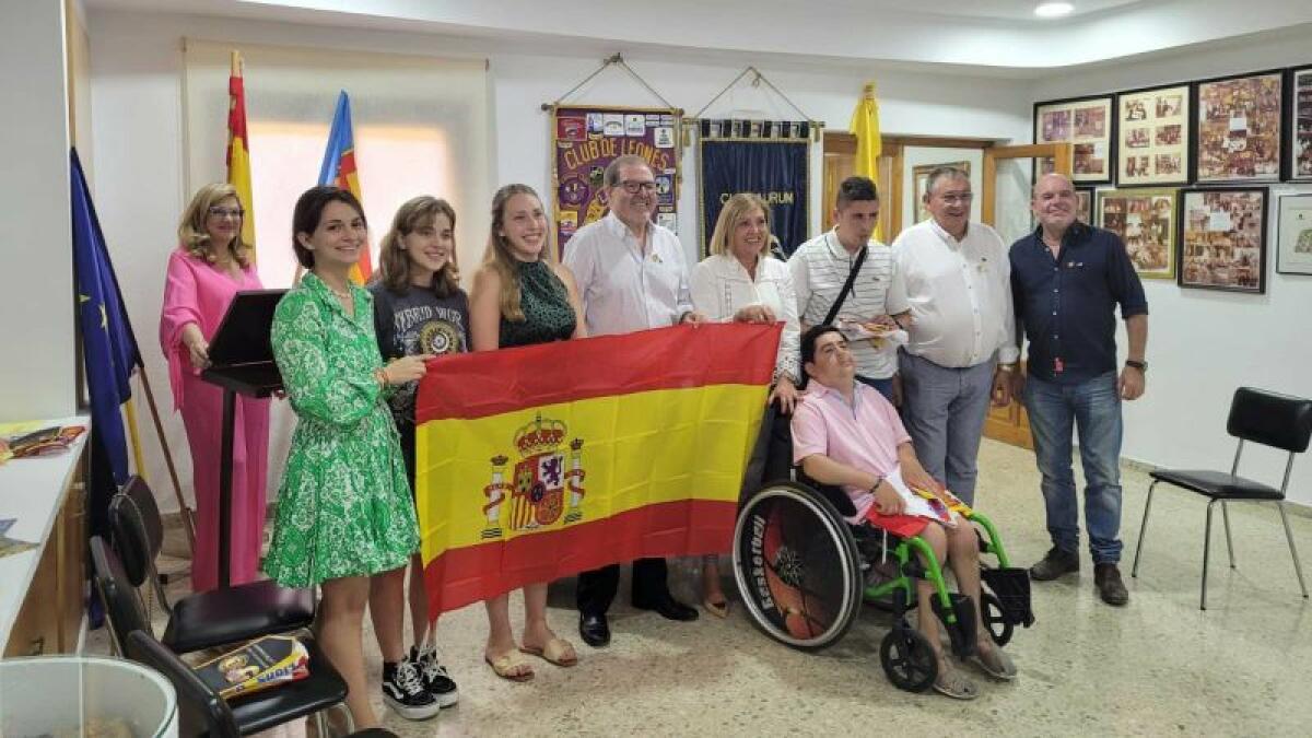 Benidorm despide a los embajadores del Club de Leones en campamentos por Europa