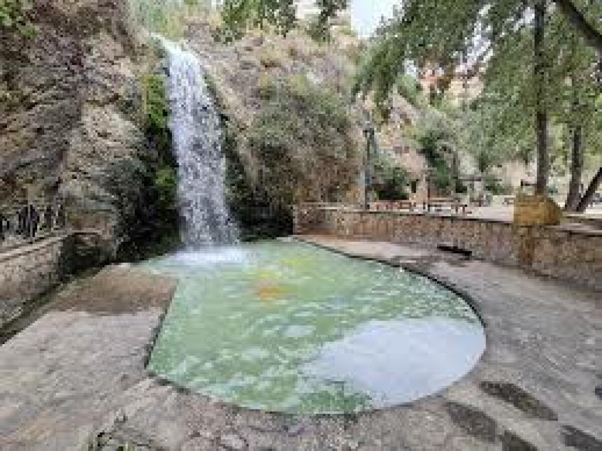 UN A&Ntilde;O IGNORANDO ADVERTENCIAS Y MANTENIENDO EL PARQUE LA FAVARA EN UNA SITUACI&Oacute;N DE PELIGRO.