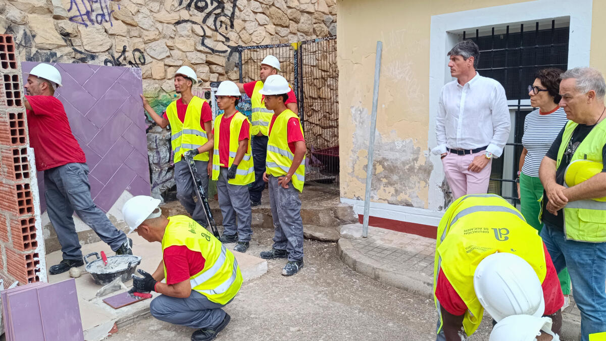 Finaliza con &eacute;xito el curso de solados y alicatados impulsado por el Ayuntamiento de Villajoyosa y la Fundaci&oacute;n Laboral de la Construcci&oacute;n