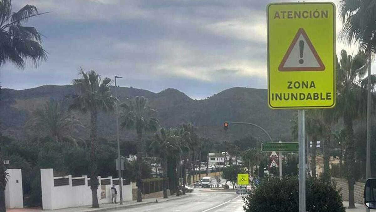 Benidorm señaliza los 21 puntos críticos identificados en el Plan de Actuación Municipal ante el Riesgo de Inundaciones 