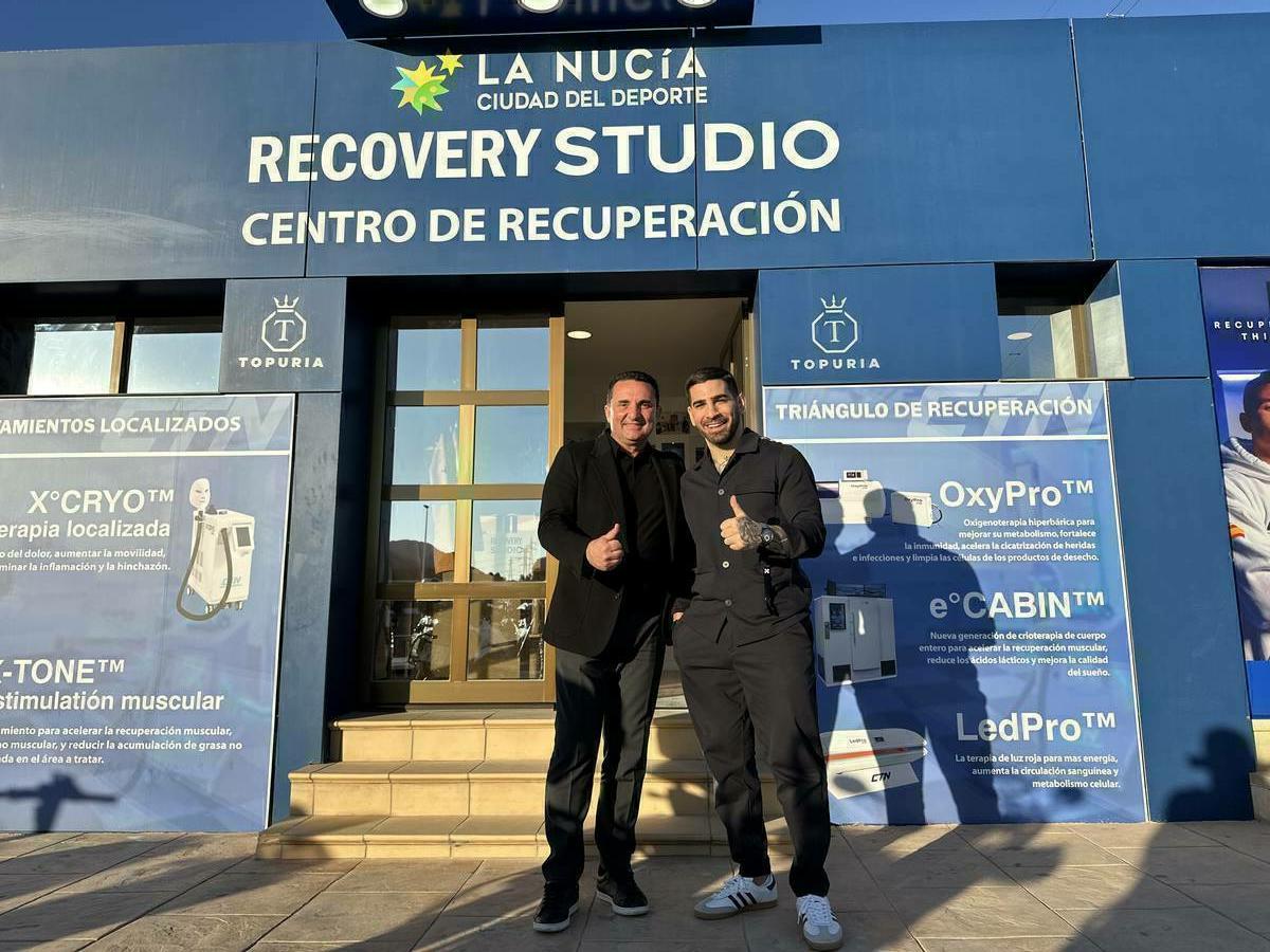 Ilia Topuria visita “La Nucía, Ciudad del Deporte”