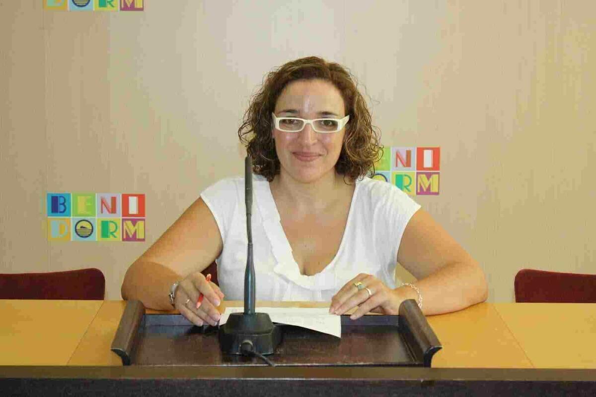 Benidorm &middot; El gobierno acusa al PSOE de &ldquo;oportunista&rdquo; al plantear la gesti&oacute;n directa de Armanello tras animar a la AIU a asumir su desarrollo