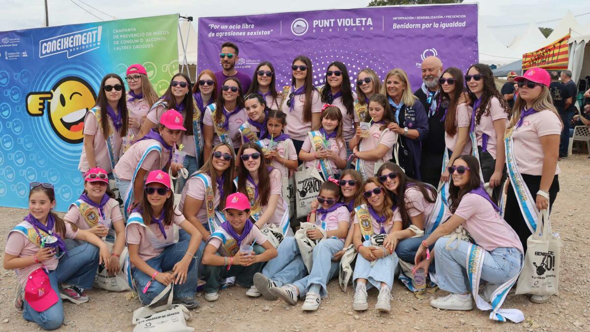 Alrededor de 5.000 pe&ntilde;istas celebran la Acampada de las Pe&ntilde;as en un fin de semana de diversi&oacute;n, m&uacute;sica y convivencia 