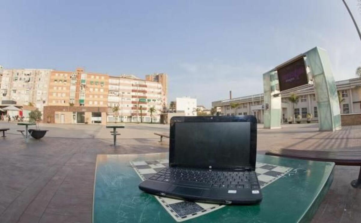 La Generalitat Valenciana lanza una ayuda de 240 euros para pagar la factura de internet