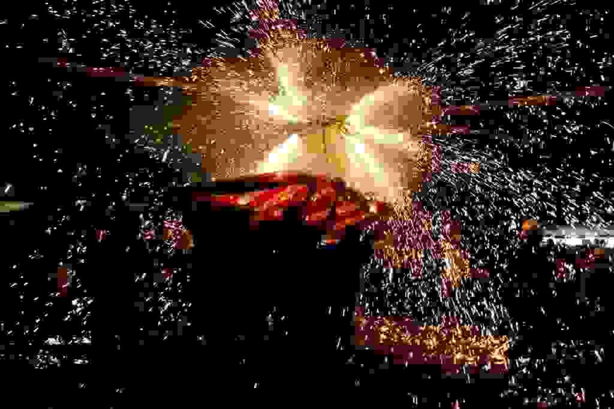 M&aacute;s de 1.000 festeros participaron ayer en la &ldquo;Arrepleg&agrave; de Barraques&rdquo; con la que arrancan las fiestas patronales de Finestrat