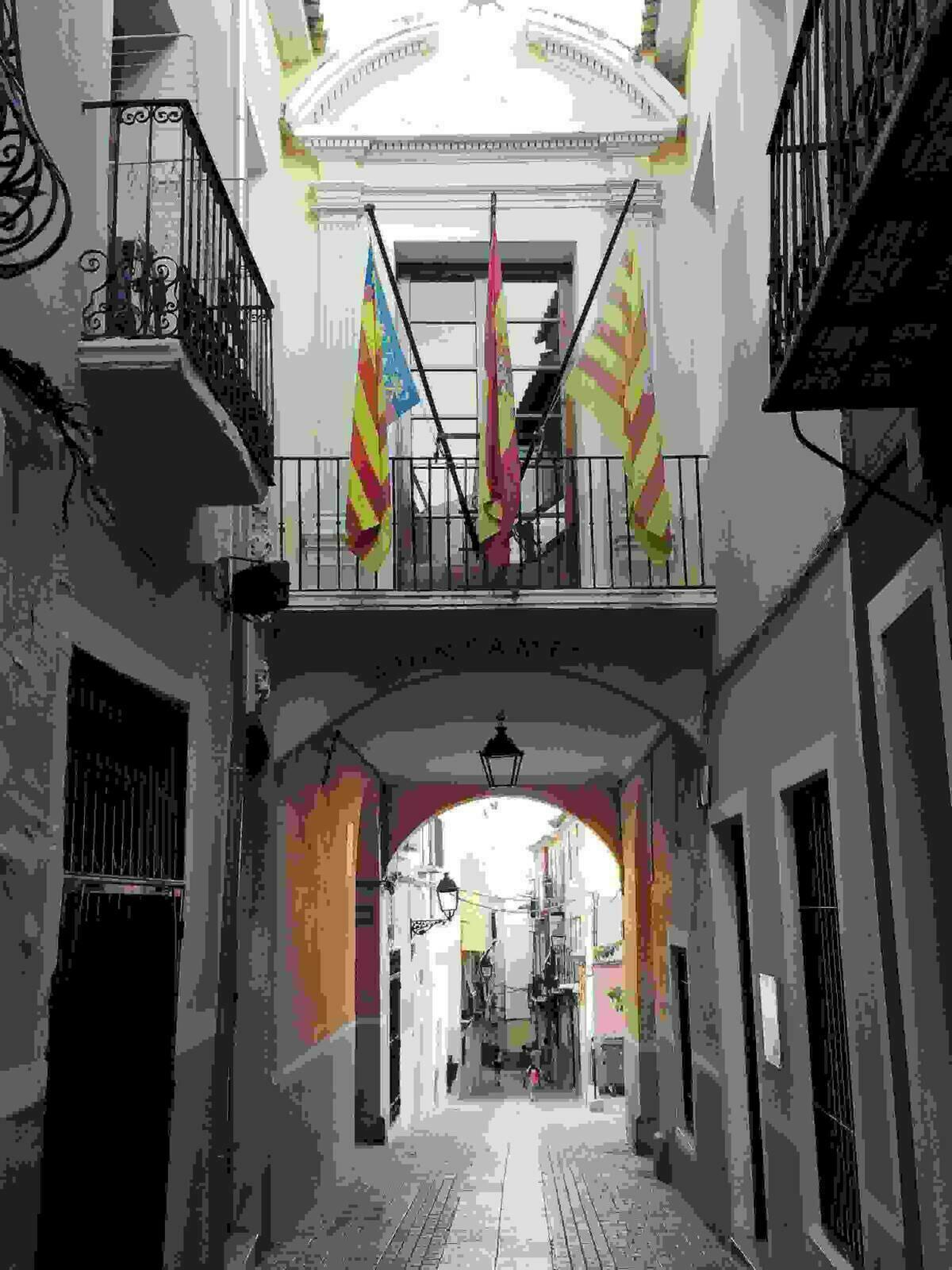 La Vila &middot; El Ayuntamiento adjudica las obras de pavimentaci&oacute;n y mejora del drenaje de la antigua N 332 en el Para&iacute;so 