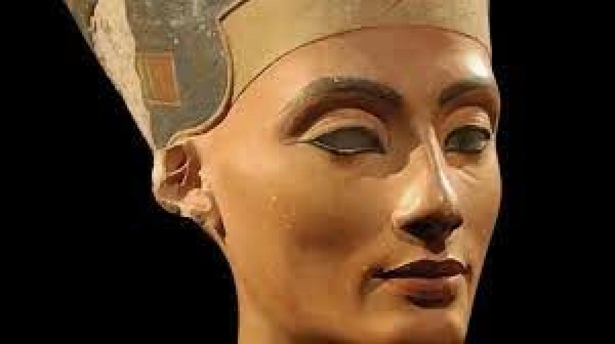 Descubren la posible momia de Nefertiti dentro de la tumba de Tutankamón