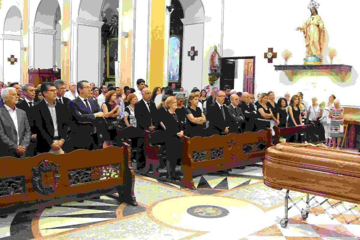 Benidorm da su último adiós al exalcalde Miguel Pérez Devesa