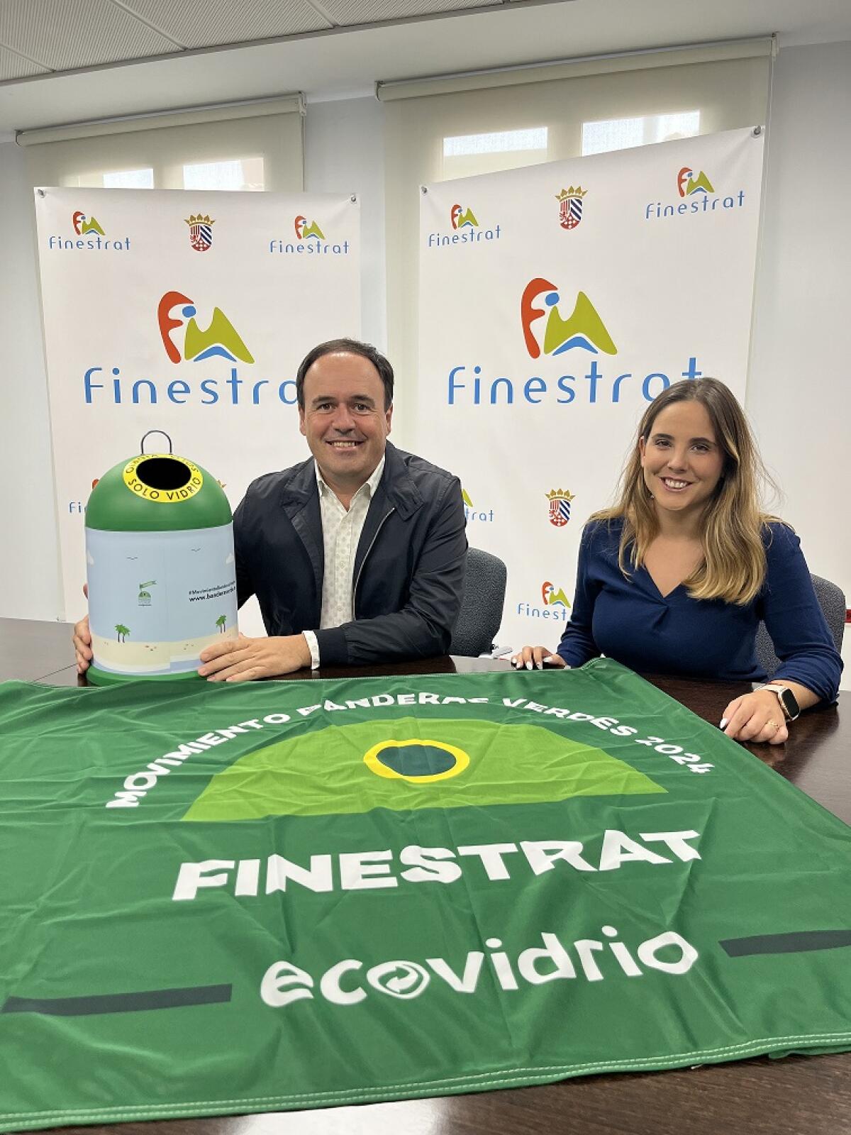 FINESTRAT REVALIDA LA BANDERA VERDE DE ECOVIDRIO POR TERCER AÑO CONSECUTIVO