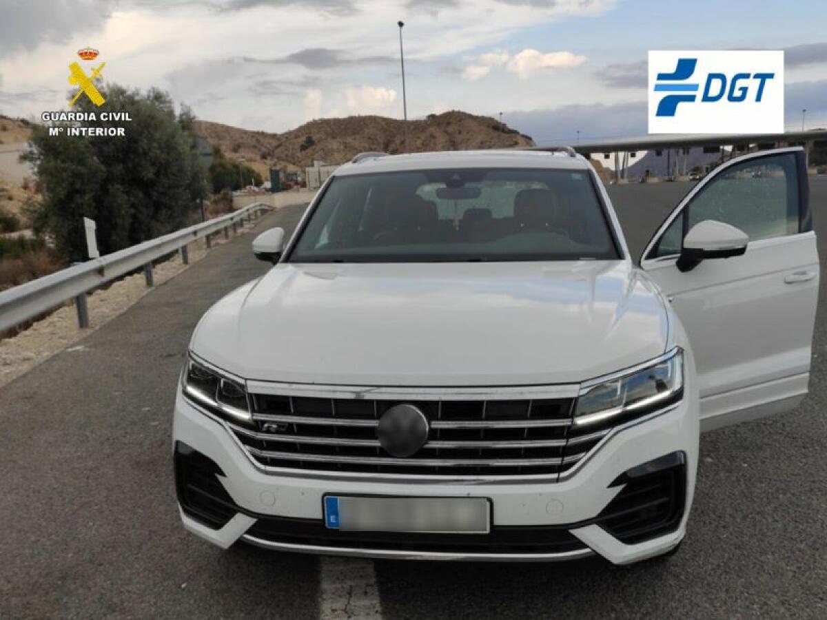 La Guardia Civil intercepta un vehículo a 211 km/h en la AP-7 en la provincia de Alicante 