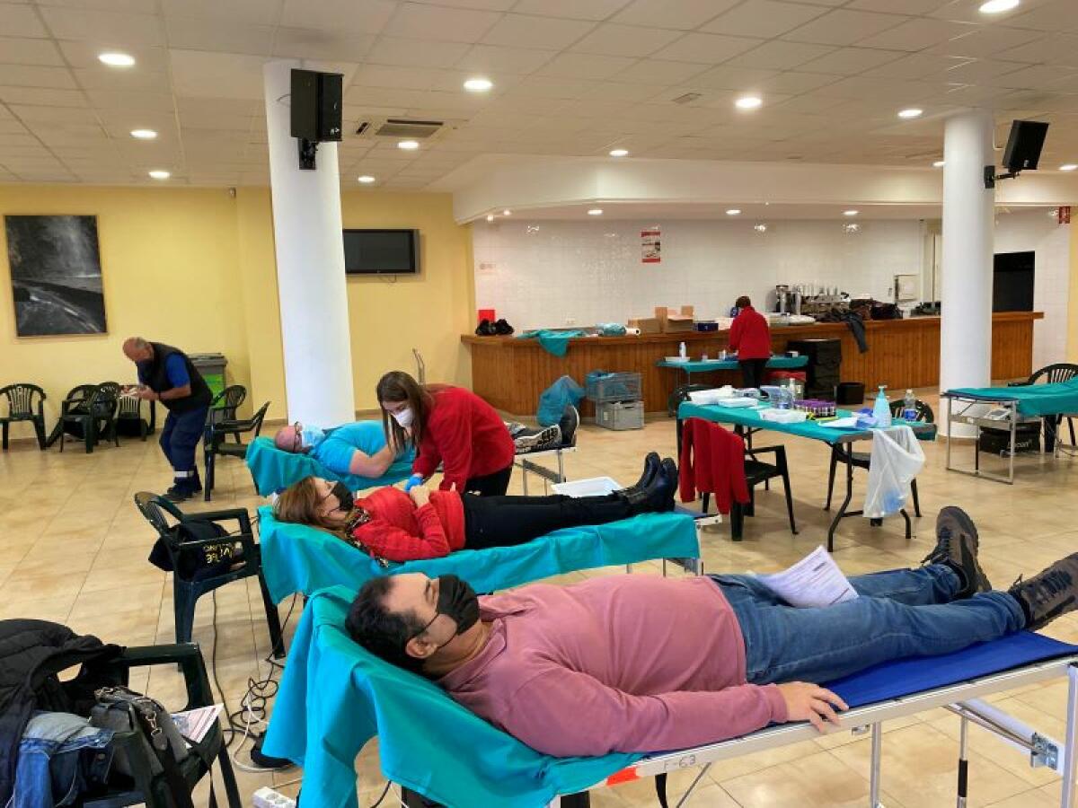 41 personas donaron sangre ayer en el Salón Social El Cirer