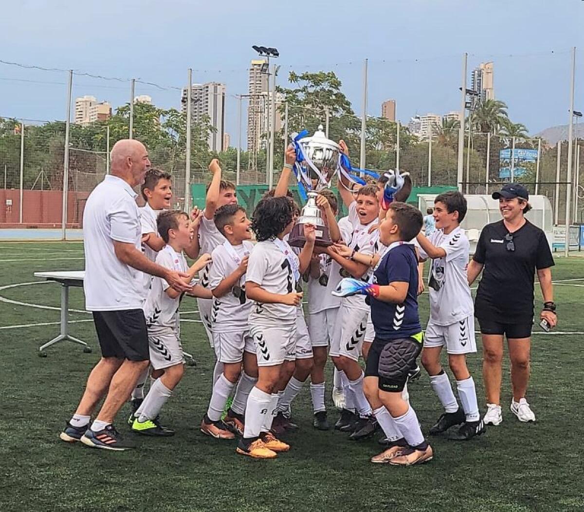 Arranca el III Torneo de Fútbol 8 Carmen Pérez González