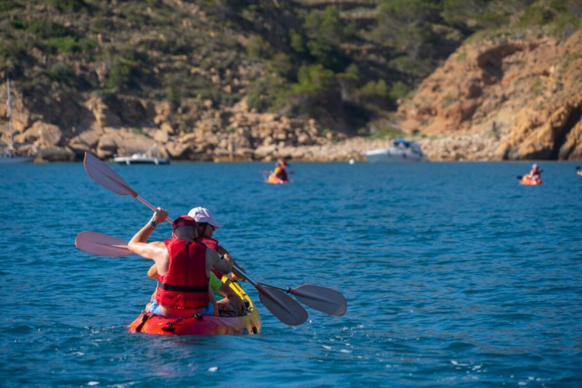 Las 21º Jornadas Medioambientales del CN Altea arrancan a ritmo de Kayak