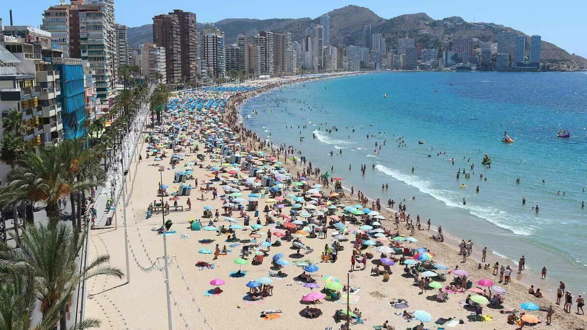 Las empresas de Benidorm adheridas al sistema SICTED inician un proyecto de transición hacia la sostenibilidad turística