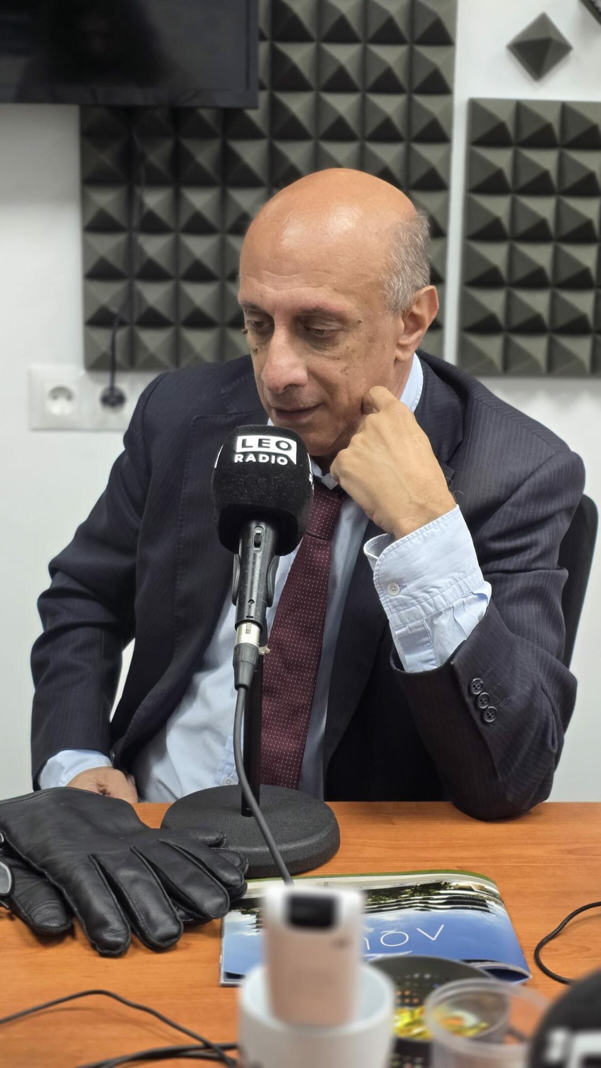 Santiago Alcarranza: &ldquo;He de recordar que Trump es un payaso a los mandos de un avi&oacute;n en el que estamos todos subidos&rdquo;