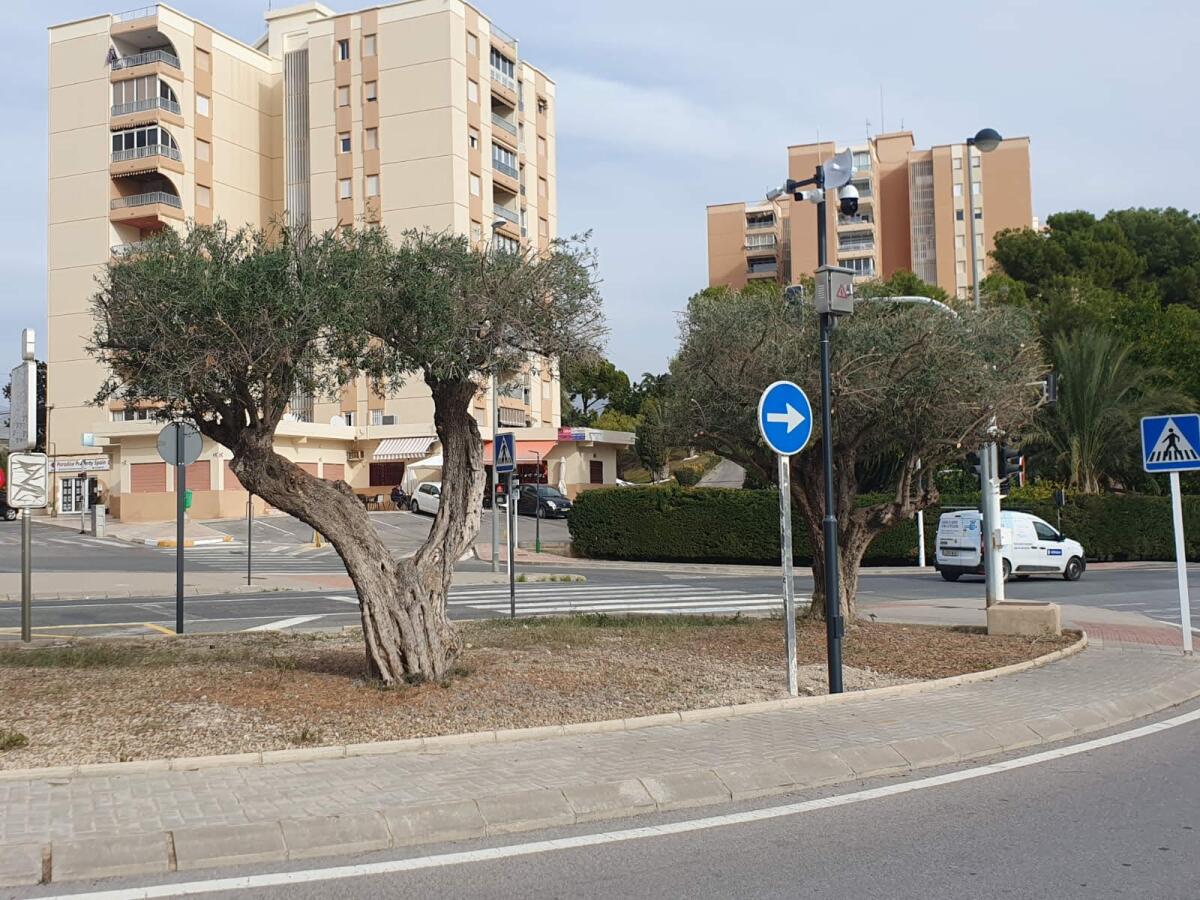 Continúa la instalación de cámaras y sensores inteligentes para recoger información en tiempo real en el término municipal de Villajoyosa