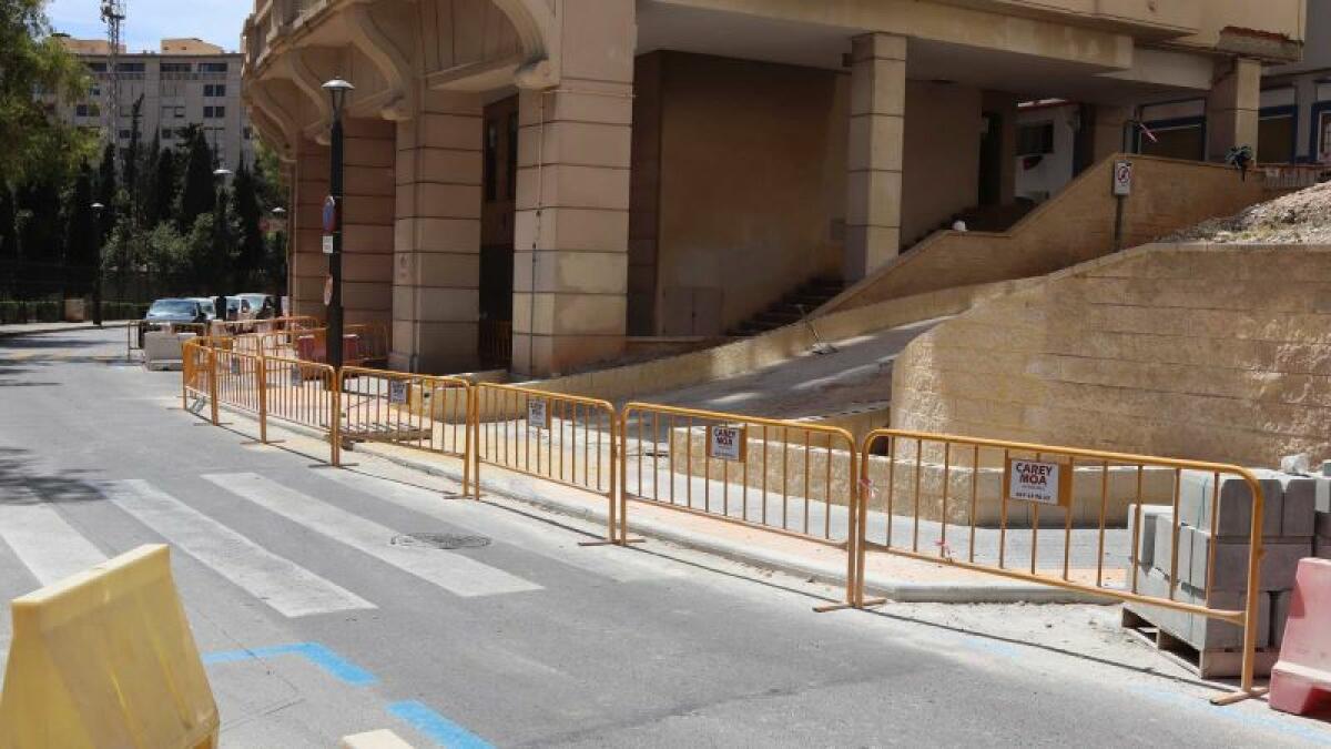 Benidorm inicia una nueva ‘Operación Asfalto’ en Alfredo Corral, la zona alta de l’Aigüera y la calle Maravall