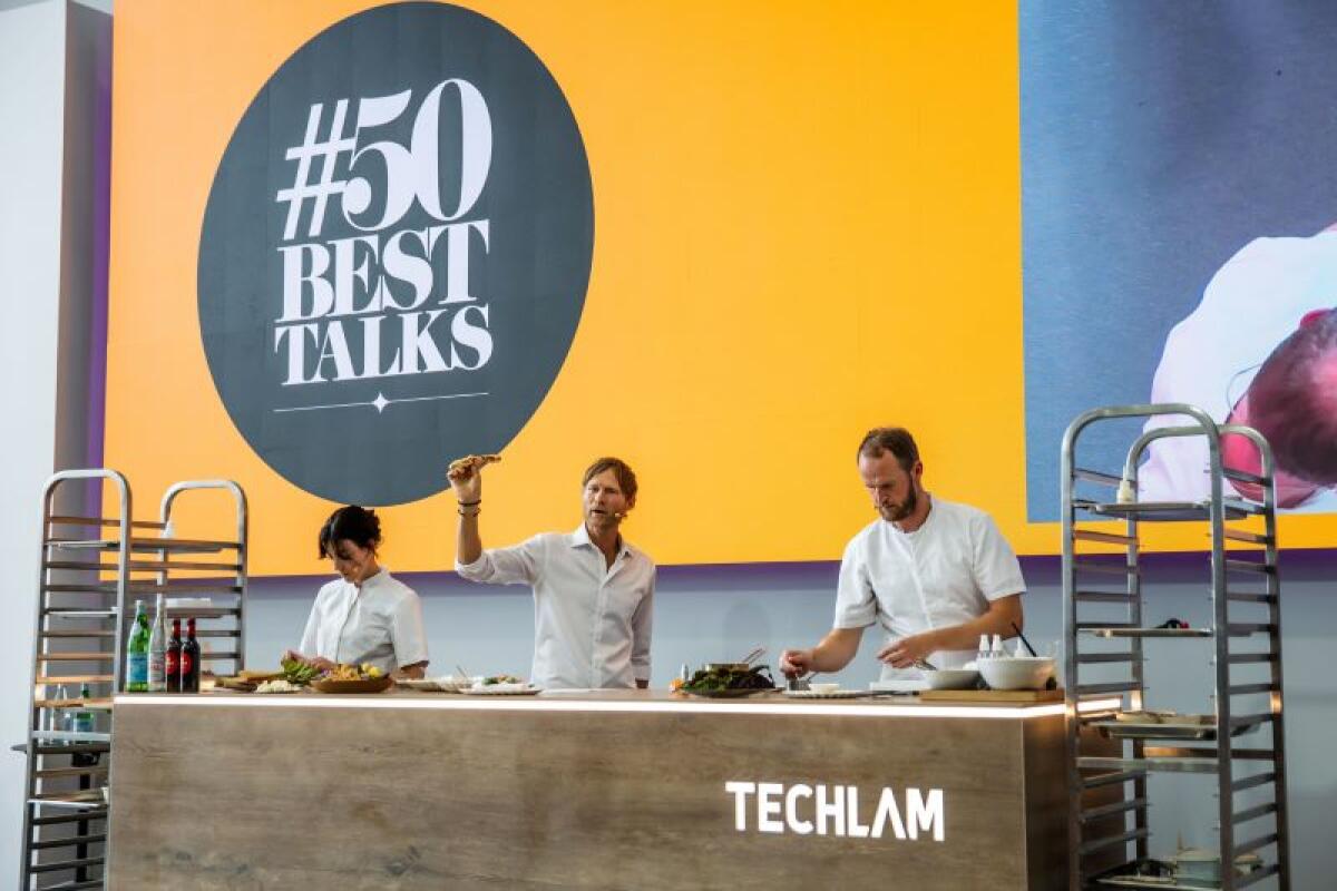 Los mejores chefs del mundo deslumbran sobre la piedra sinterizada de TECHLAM® 