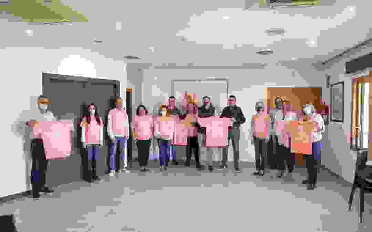 La Casa de Cultura de l’Alfàs se iluminará hoy de rosa para visibilizar la lucha contra el cáncer de mama