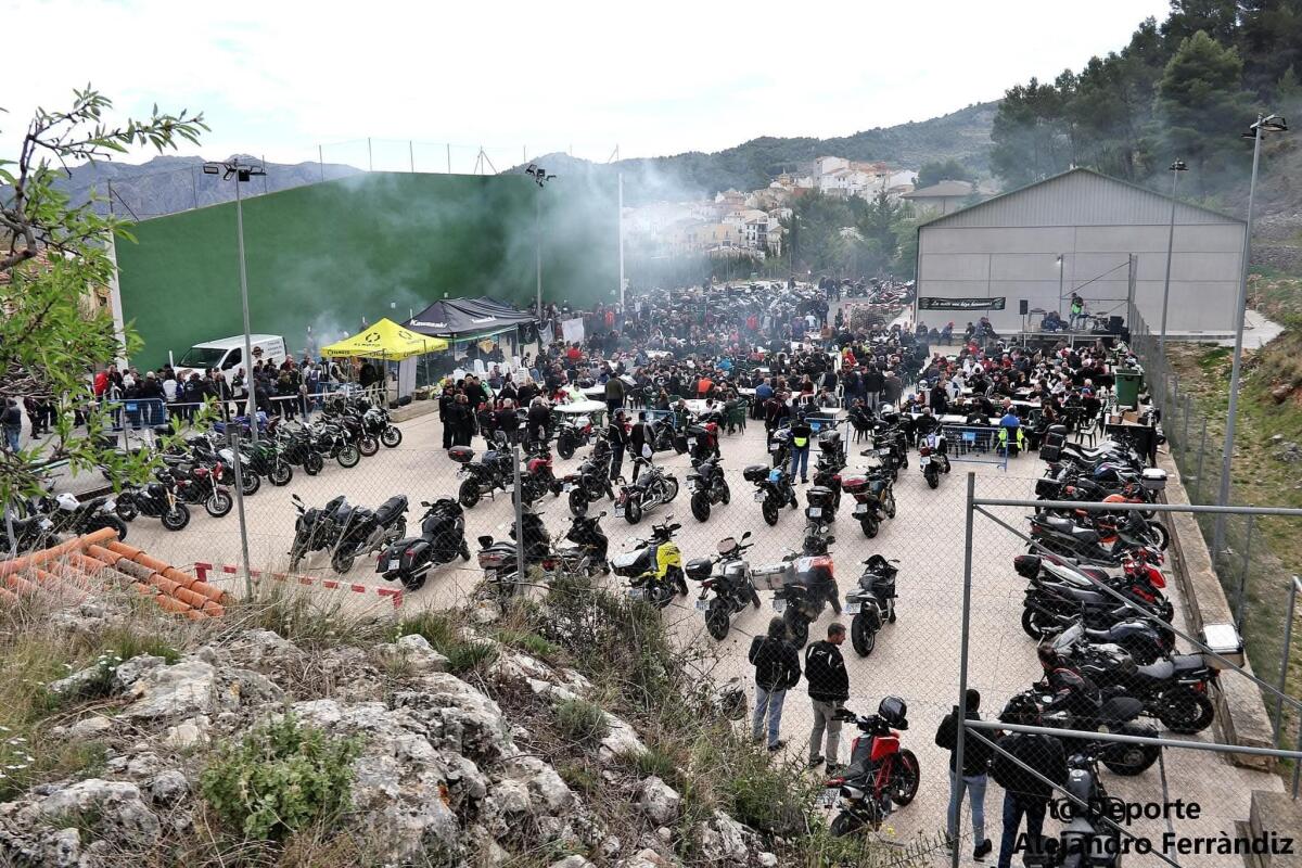 Confrides ultima los preparativos para el VII Motoalmuerzo, con m&uacute;sica en directo y las mejores rutas moteras