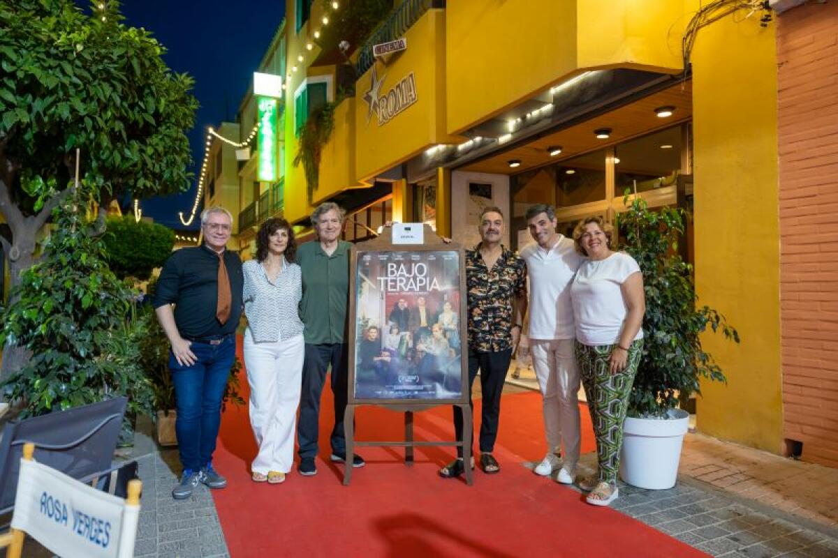 Gerardo Herrero presenta en l’Alfàs su película ‘Bajo terapia’ y participa en un coloquio con el público