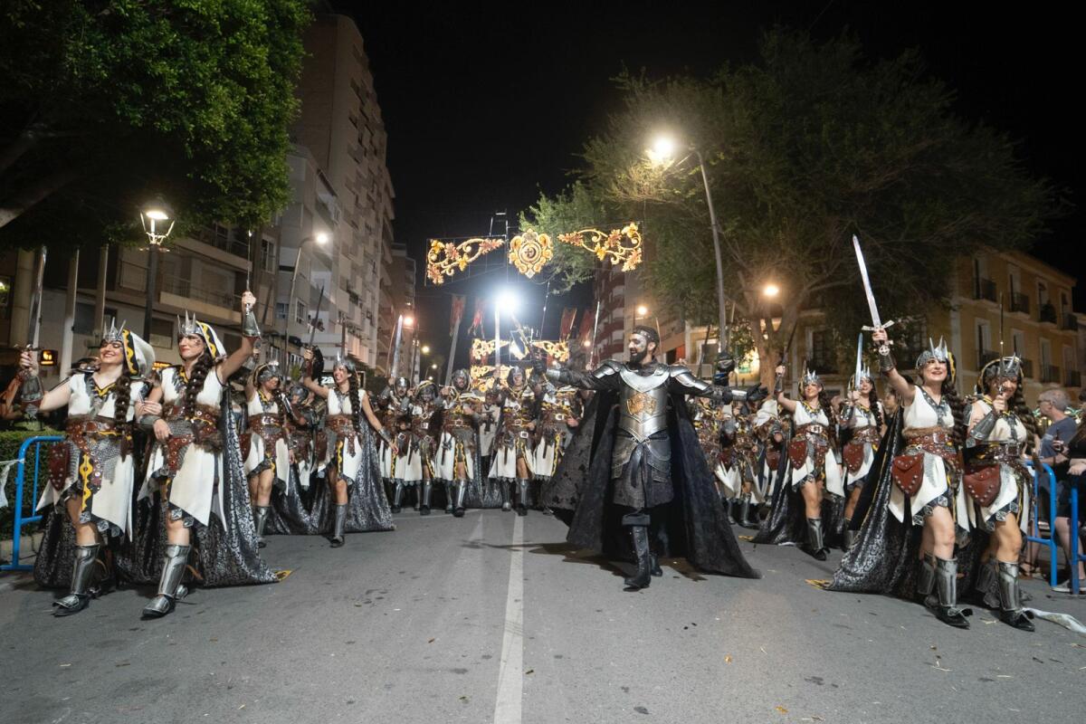 El ejército de Destralers del Rey Cristiano Pedro López Morales defiende Villajoyosa del ataque moro