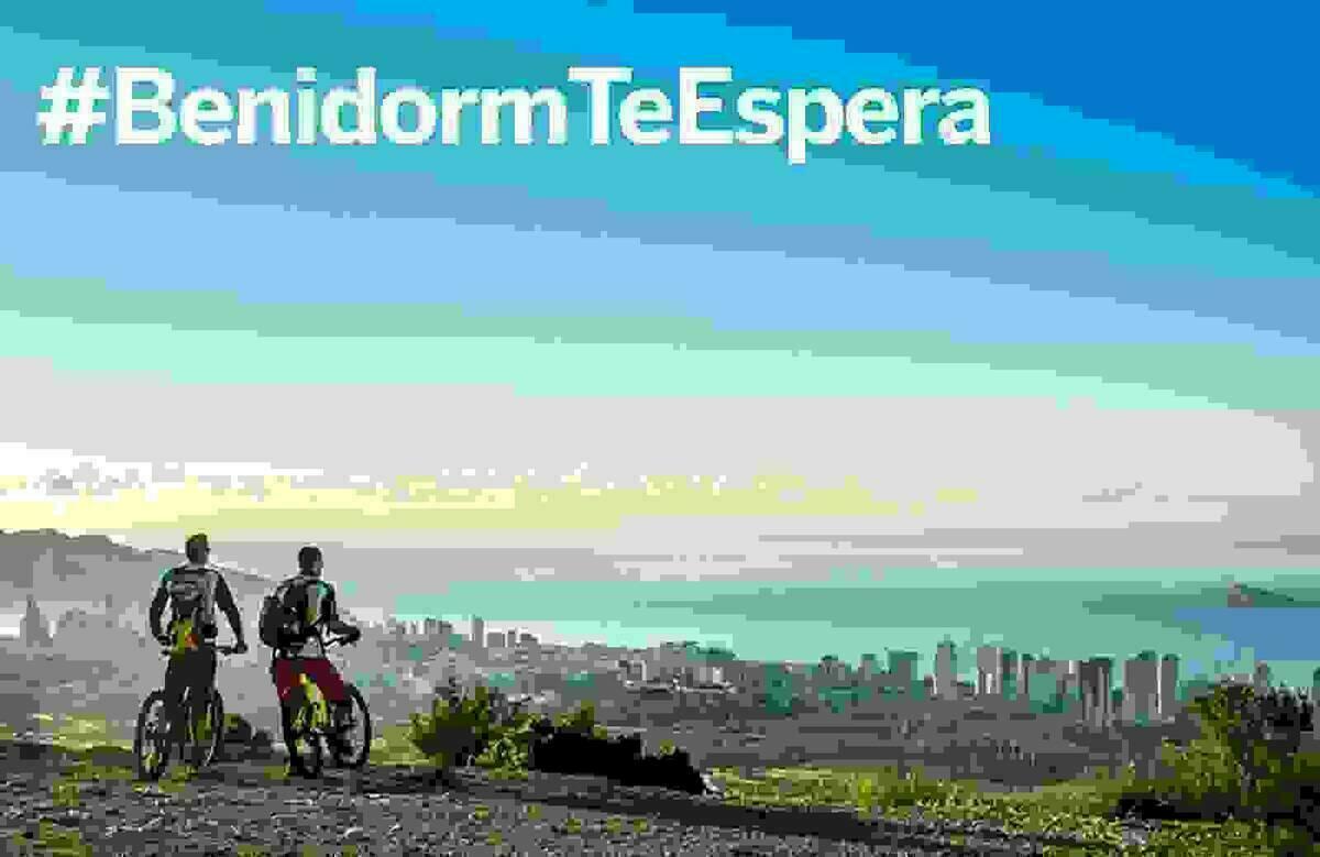 150 fotógrafos aficionados han expuesto ya sus tabajos en la muestra virtual #BenidormTeEspera.