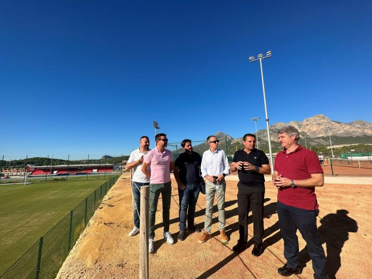 El alcalde de Orihuela visita “La Nucía, Ciudad del Deporte” como “referente nacional”