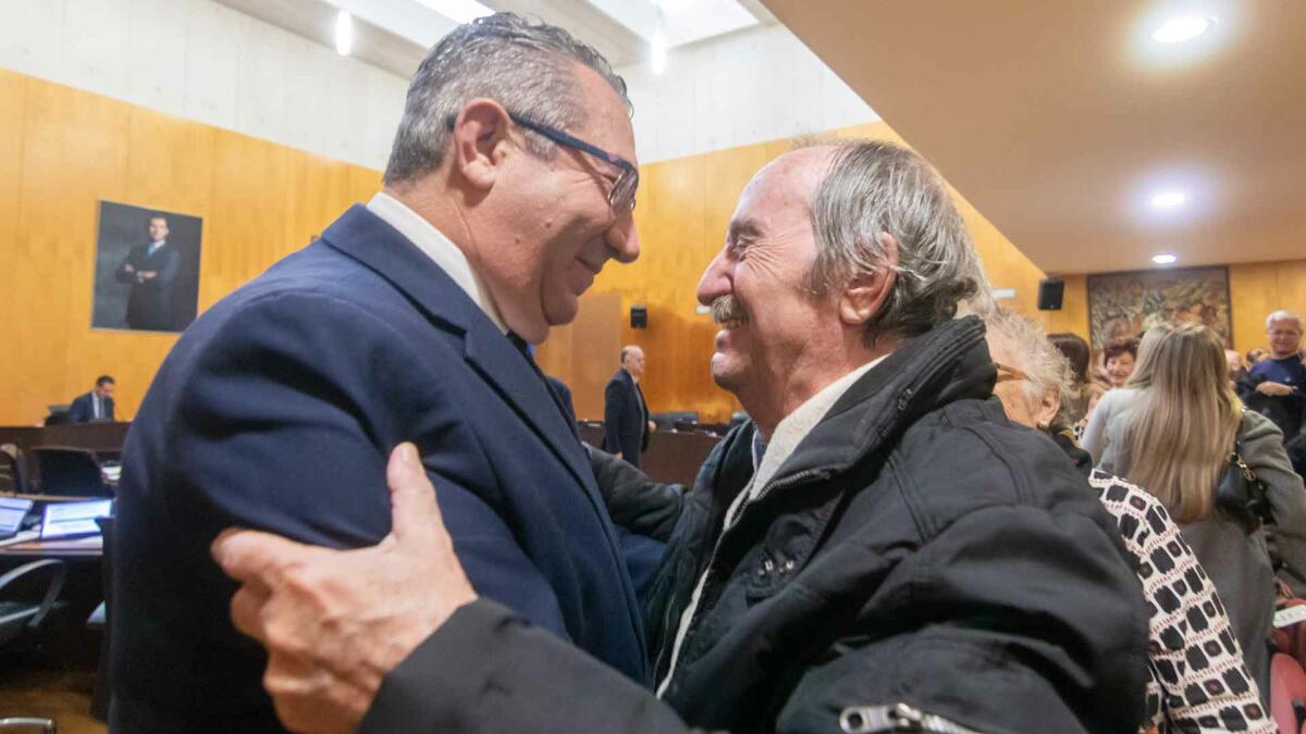 El pleno aprueba los reconocimientos a Jaume Ant&oacute;n, Rafael Dom&eacute;nech y Jos&eacute; Antonio A&ntilde;&oacute;n