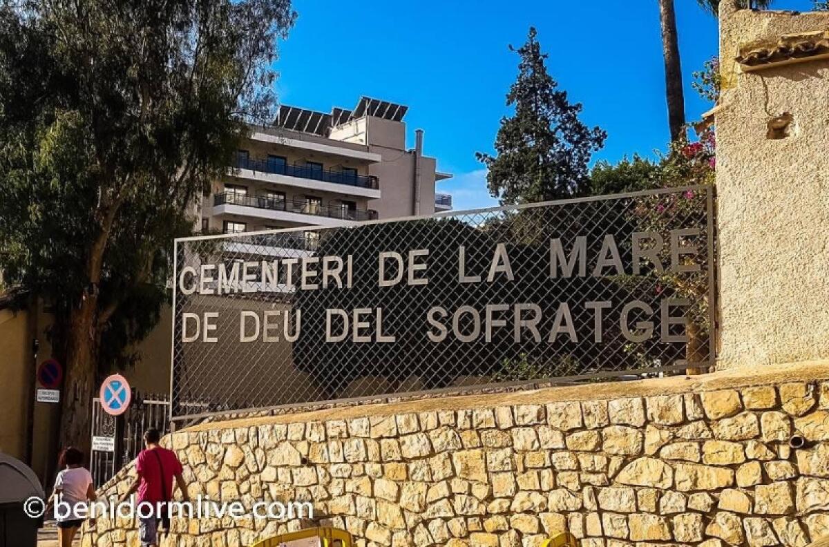 LOS CEMENTERIOS DE BENIDORM SE PREPARAN PARA TODOS LOS SANTOS