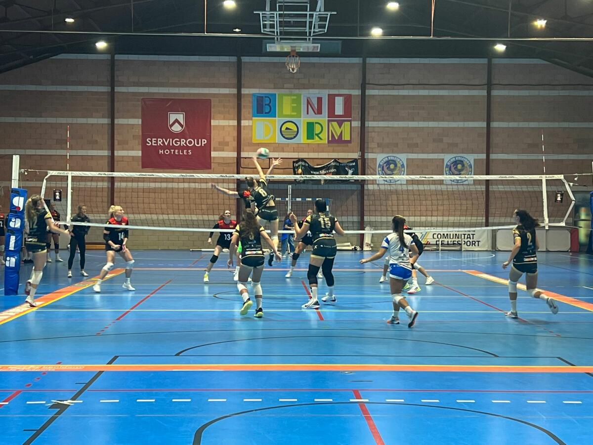 PREVIA | El Servigroup Playas Benidorm debuta ante su afición en el Raúl Mesa con el objetivo de sumar su primera victoria