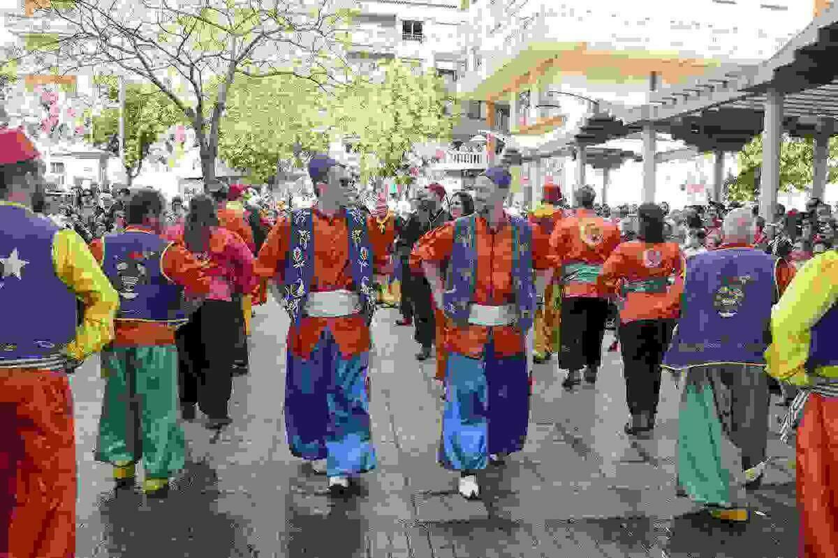 La Conselleria de Cultura incoa el expediente para que el baile moro y cristiano de Callosa d&rsquo;en Sarri&agrave; sea declarado BIC