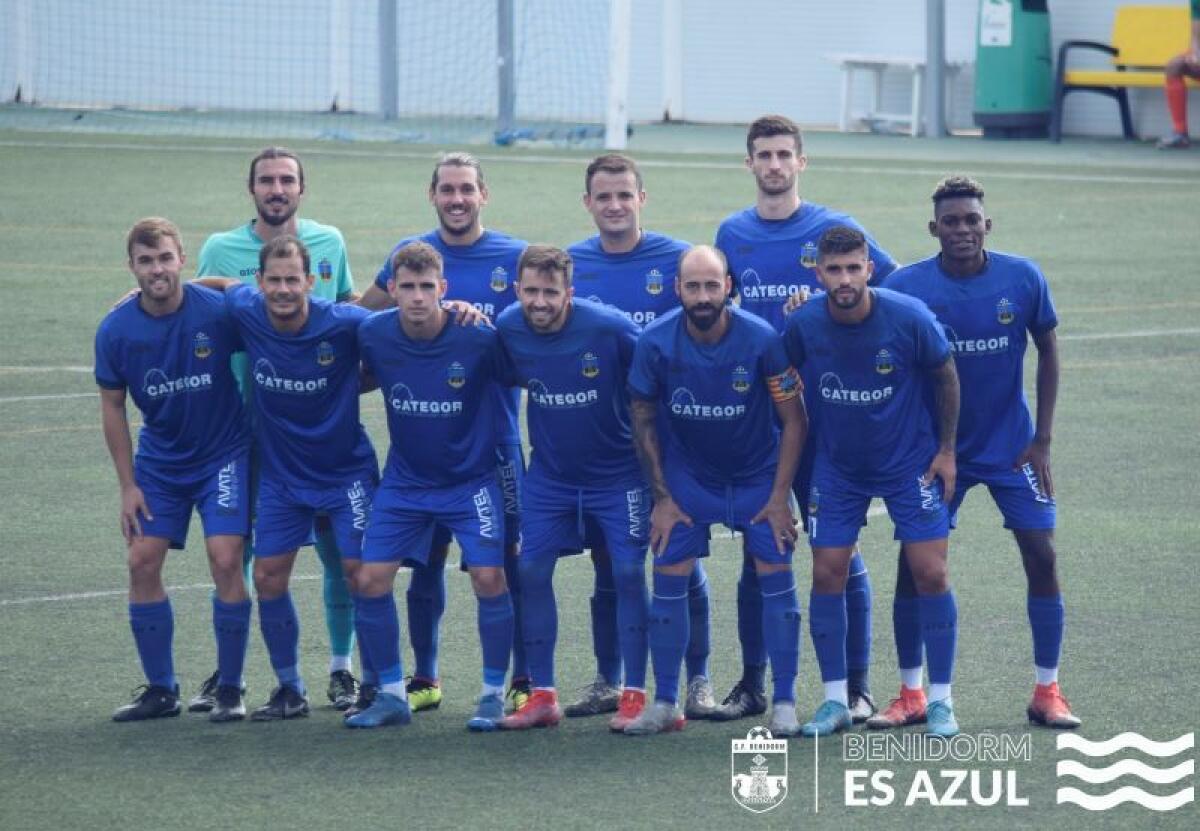 Victoria frente al Villena CF en el Anexo del Guillermo Amor