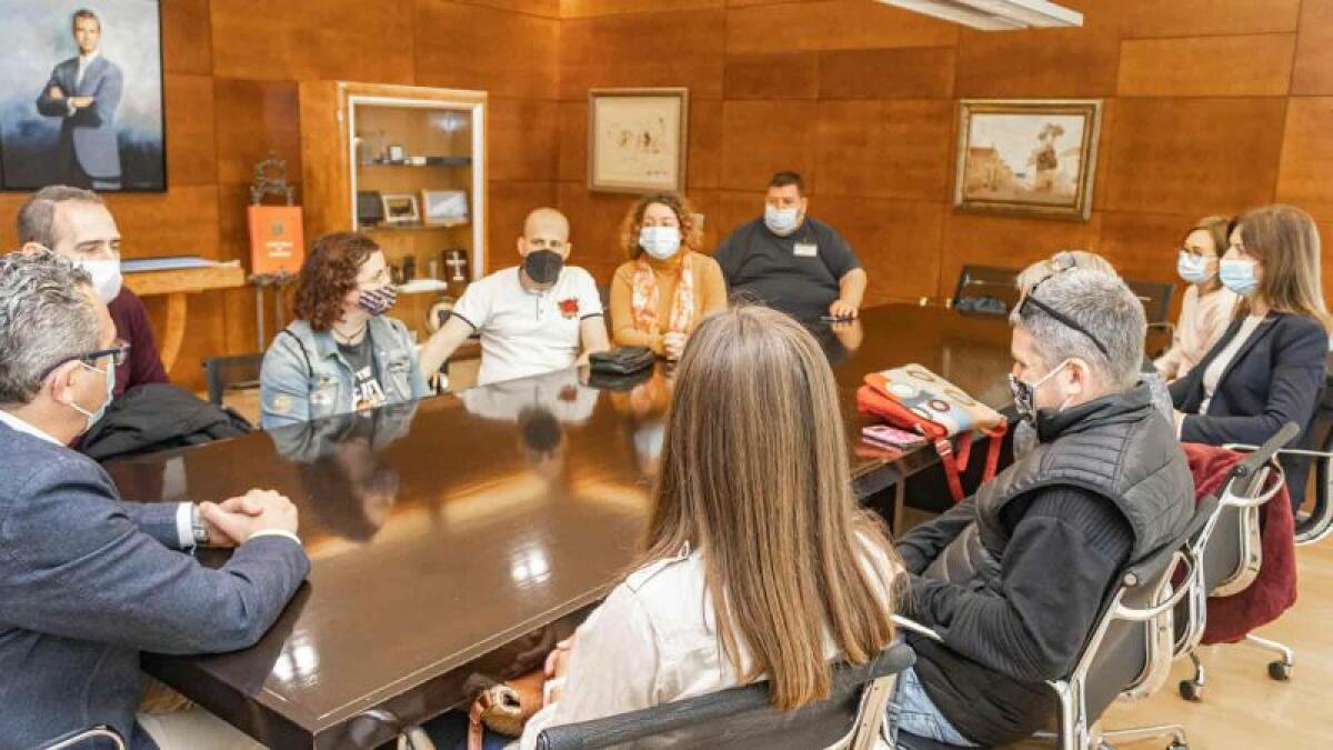 9 personas con discapacidad participan en el curso de actividades administrativas en Benidorm