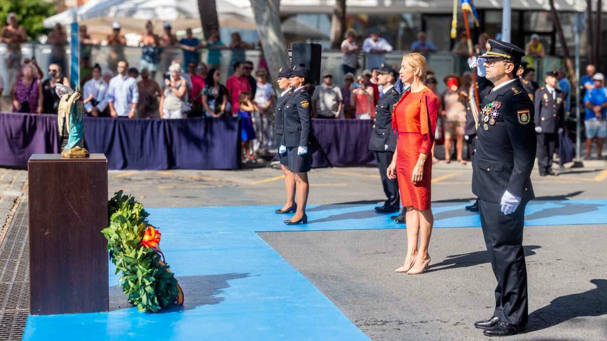 Benidorm celebra el Día de la Policía Nacional con un solemne acto en la avenida Europa