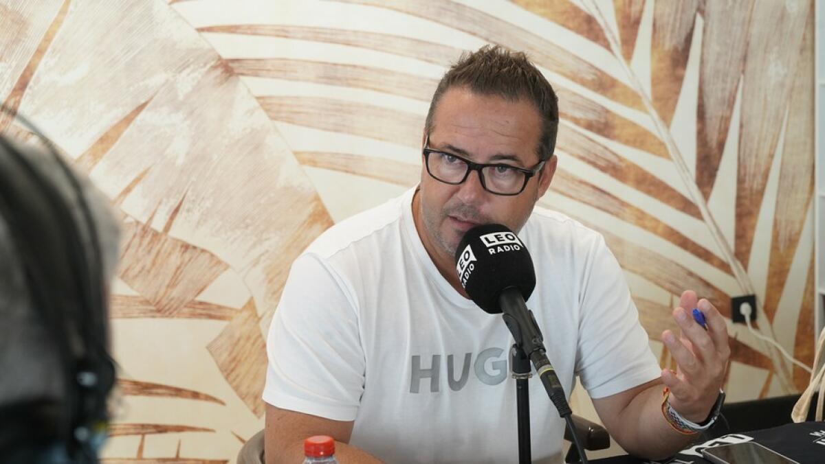 Agust&iacute;n Almod&oacute;bar: &ldquo;He escrito este libro precisamente por mi experiencia en el sector, siempre he notado su falta de visibilidad&rdquo;