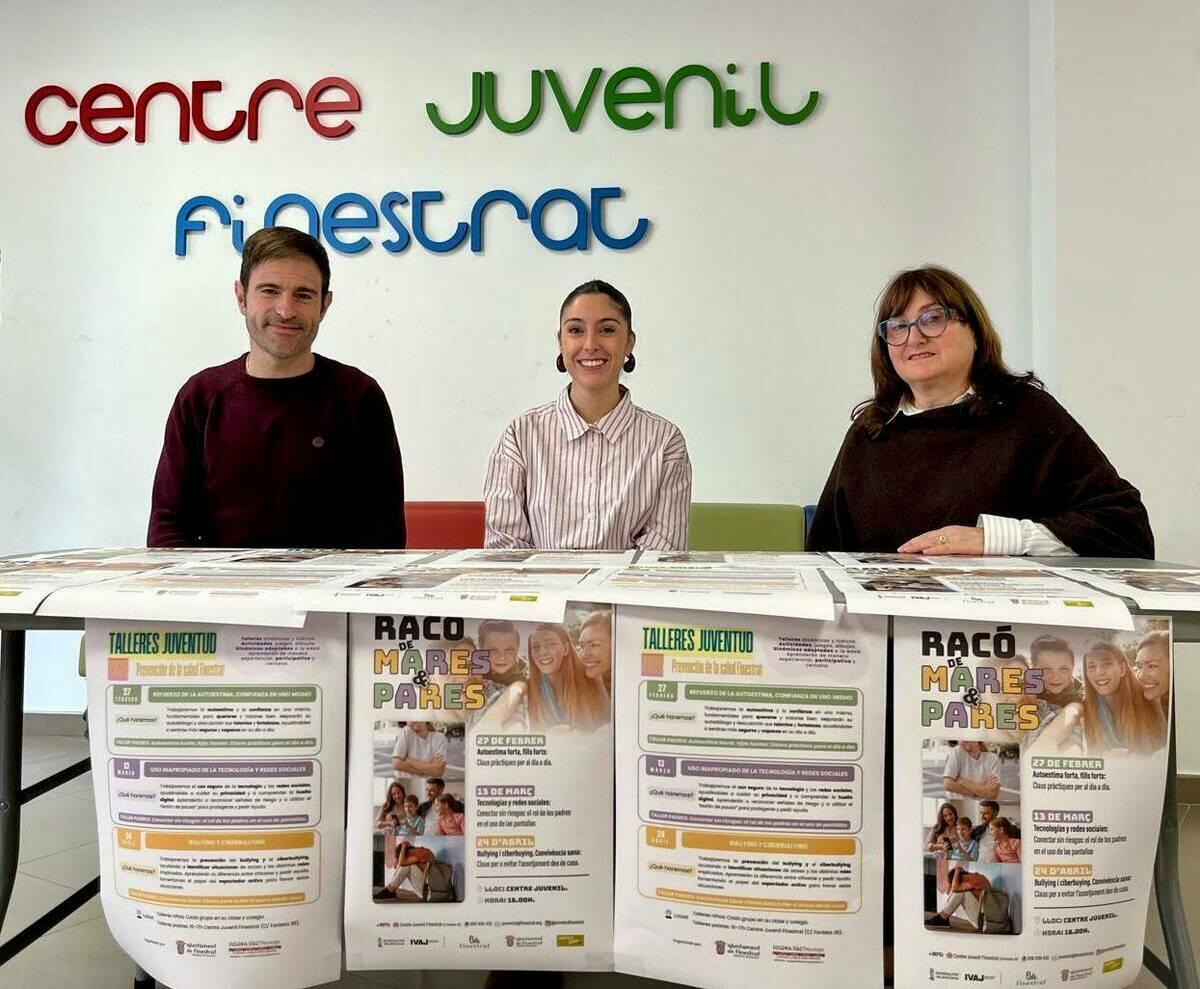 LA CONCEJAL&Iacute;A DE INFANCIA Y DE JUVENTUD DE FINESTRAT ABORDA CON ESCOLARES Y FAMILIAS EL REFUERZO DE LA AUTOESTIMA, EL USO INAPROPIADO DE LAS REDES SOCIALES Y EL CIBERBULLYING
