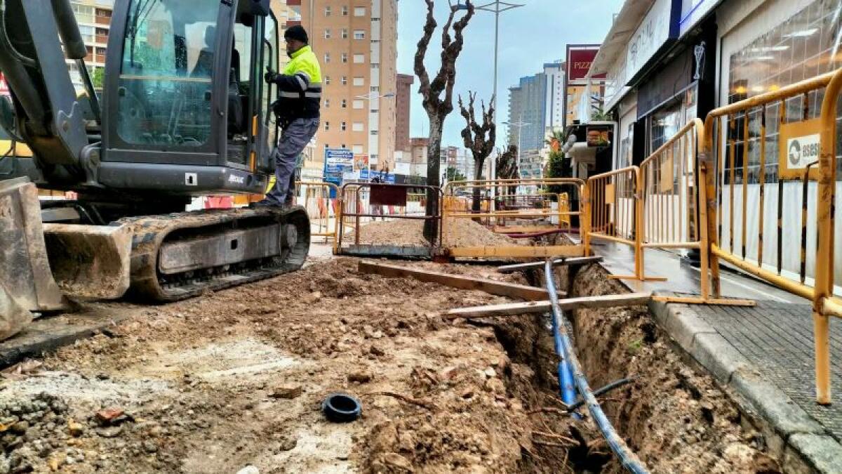 Benidorm sigue renovando las infraestructuras de agua con obras en 5 puntos de la ciudad y una inversión de más de 2 millones