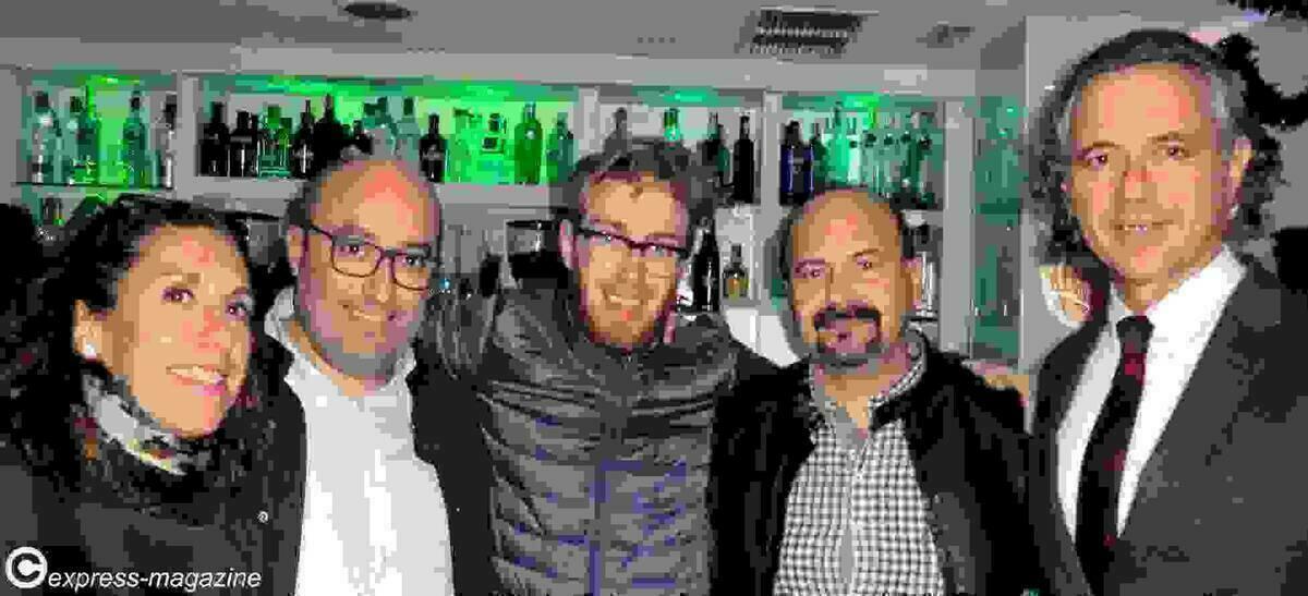 Gestiona Radio Benidorm asiste a la comida de Navidad de AICO