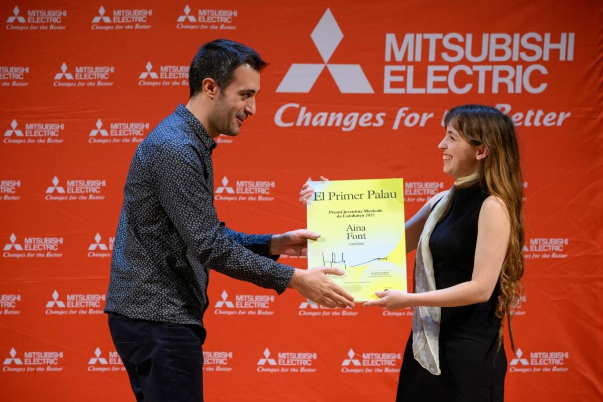 Polop de la Marina reconoce el &eacute;xito de la saxofonista Aina Font Zaragoza tras alzarse con el premio Primer Palau