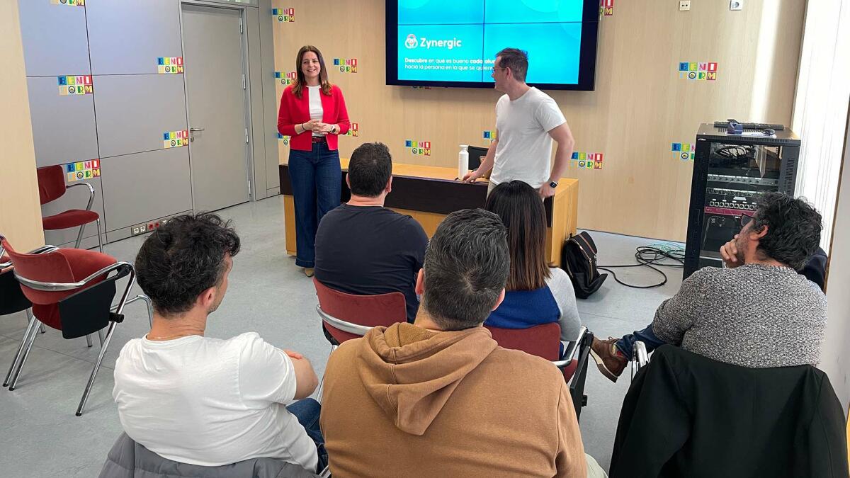 El Ayuntamiento de Benidorm impulsa la implantaci&oacute;n gratuita de la plataforma educativa &lsquo;Eutop&iacute;a&rsquo; en las aulas de Primaria