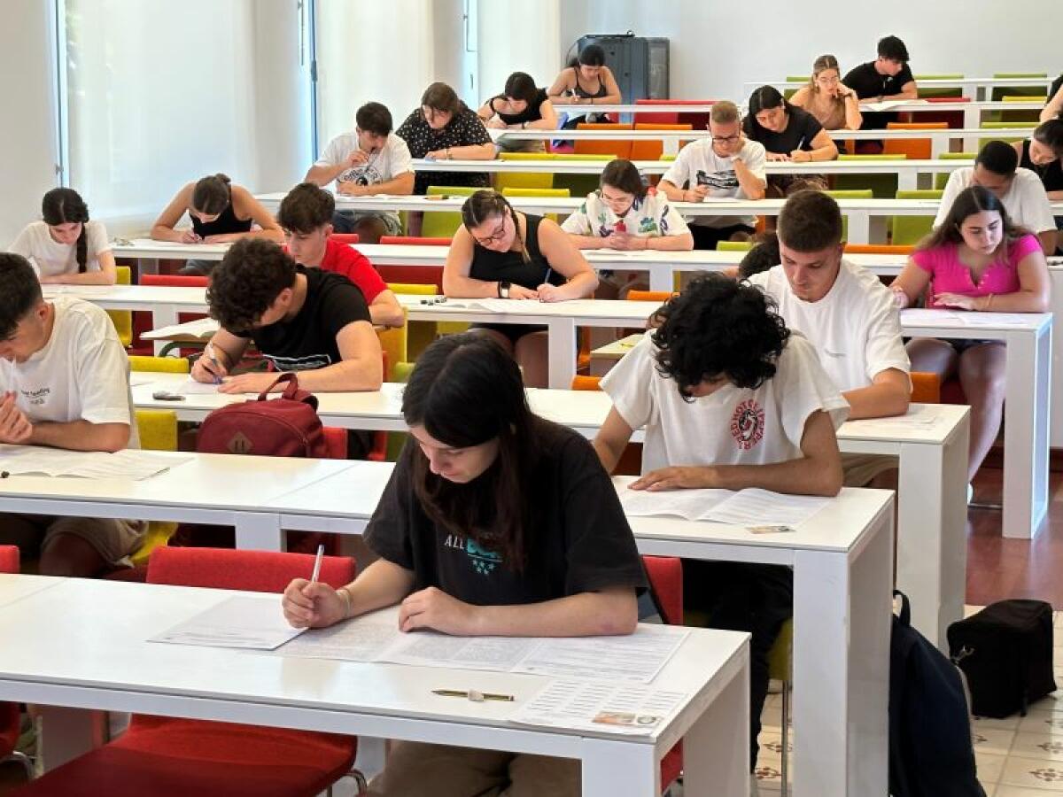 86 estudiantes se examinan de la PAU extraordinaria en la Seu de La Nucía