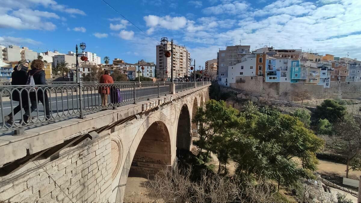 El Ayuntamiento de la Vila Joiosa concluye la redacción del proyecto de rehabilitación del puente de la antigua N-332 sobre el río Amadorio