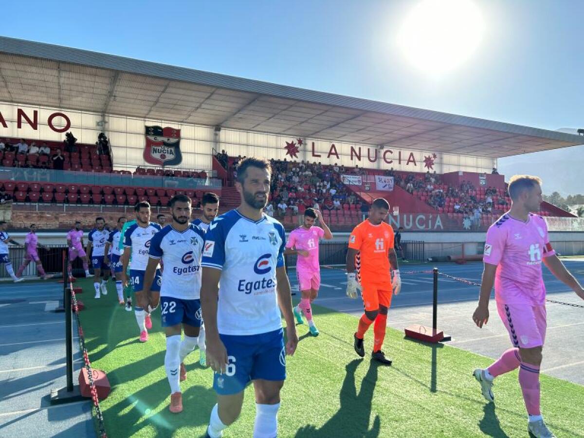 El Eldense empató con el Tenerife ayer en el Estadi Olímpic