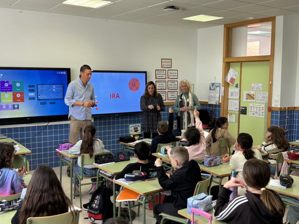 “Talleres de Emociones” en los colegios para complementar la IV Escuela de Familias