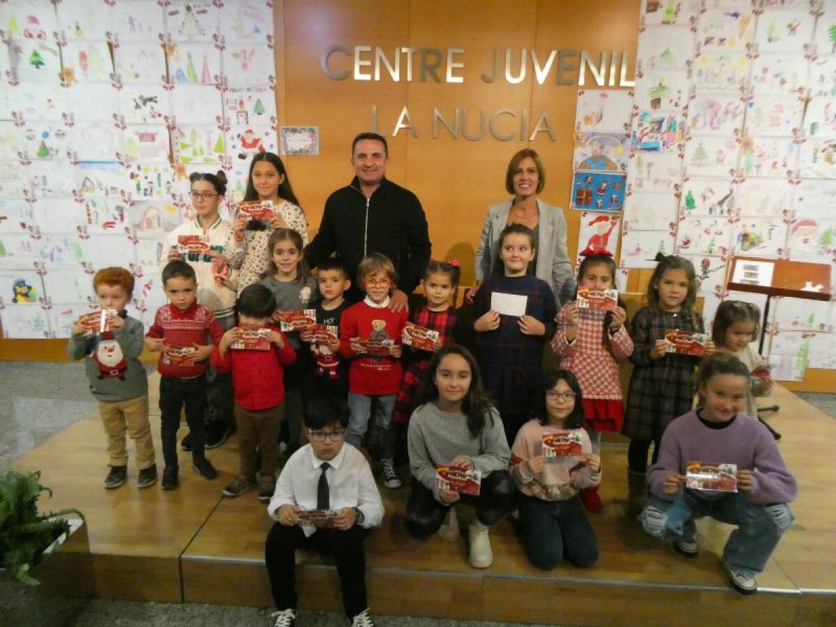 800 escolares participan en el XIV Concurso de Dibujo Navidad Infantil